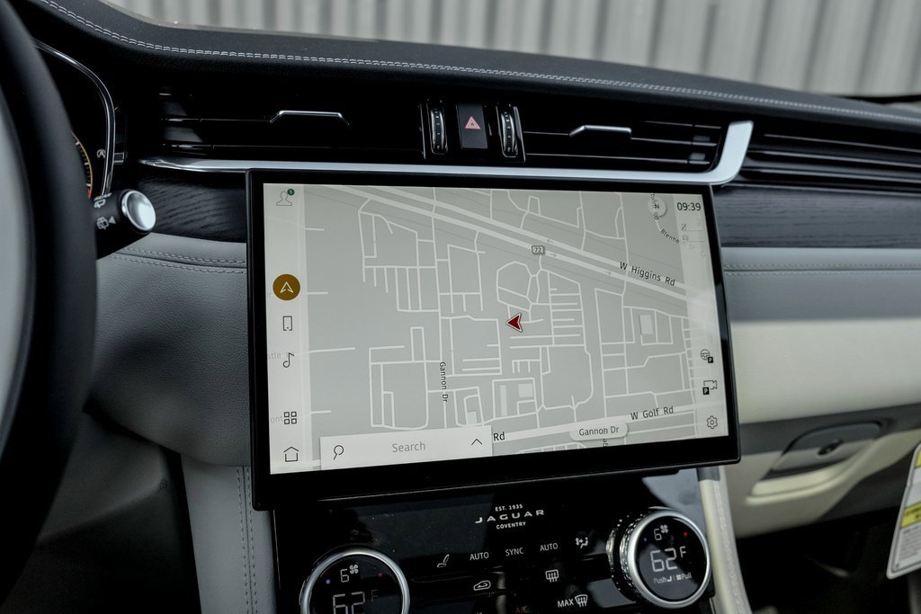 New 2026 Jaguar F-PACE R-Dynamic S image 13