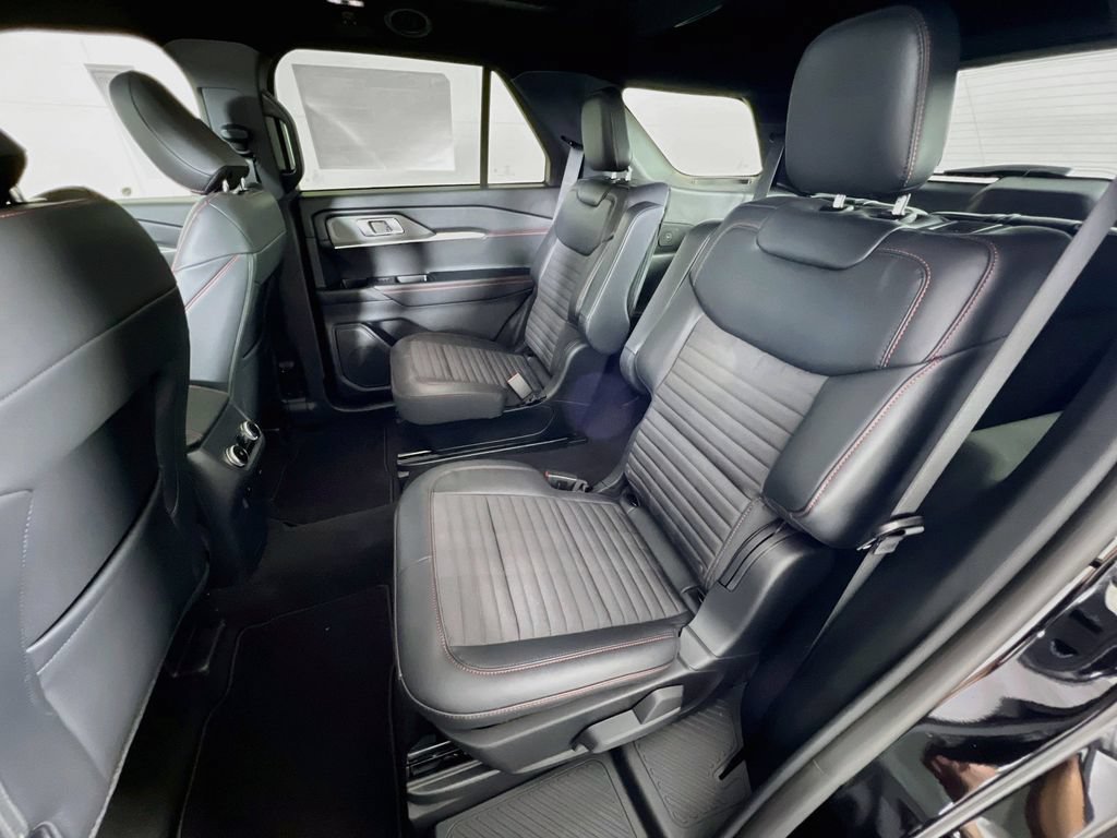 New 2026 Ford Explorer ST-Line AWD/4WD image 30