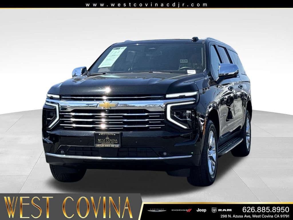 Used 2025 Chevrolet Suburban Premier AWD/4WD image 4