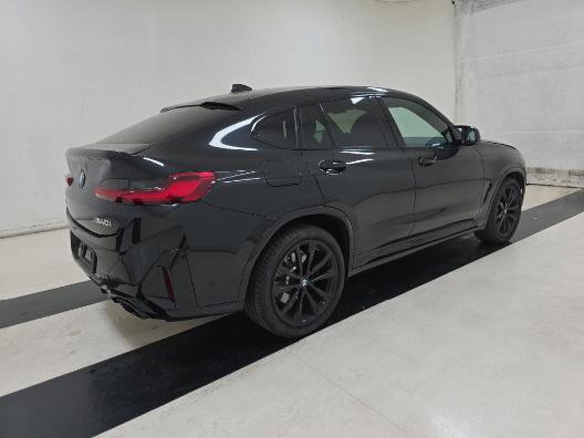Used 2025 BMW X4 M40i w/ Parking Assistance Package image 4