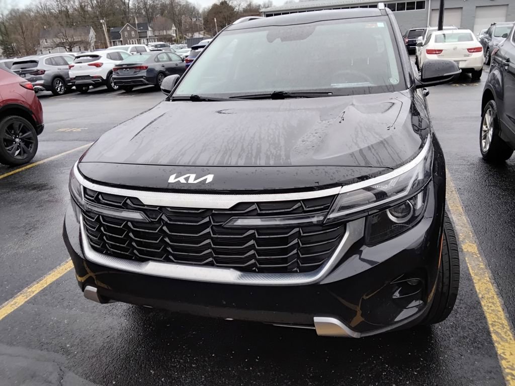 Used 2024 Kia Seltos S image 11