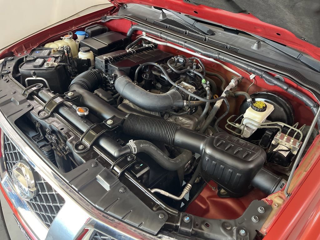 Used 2018 Nissan Frontier SV image 11