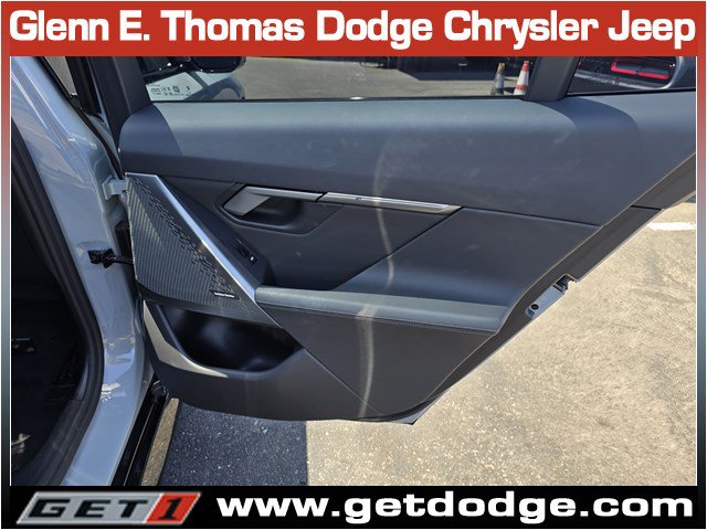 Used 2025 BMW 530i w/ M Sport Package RWD image 32