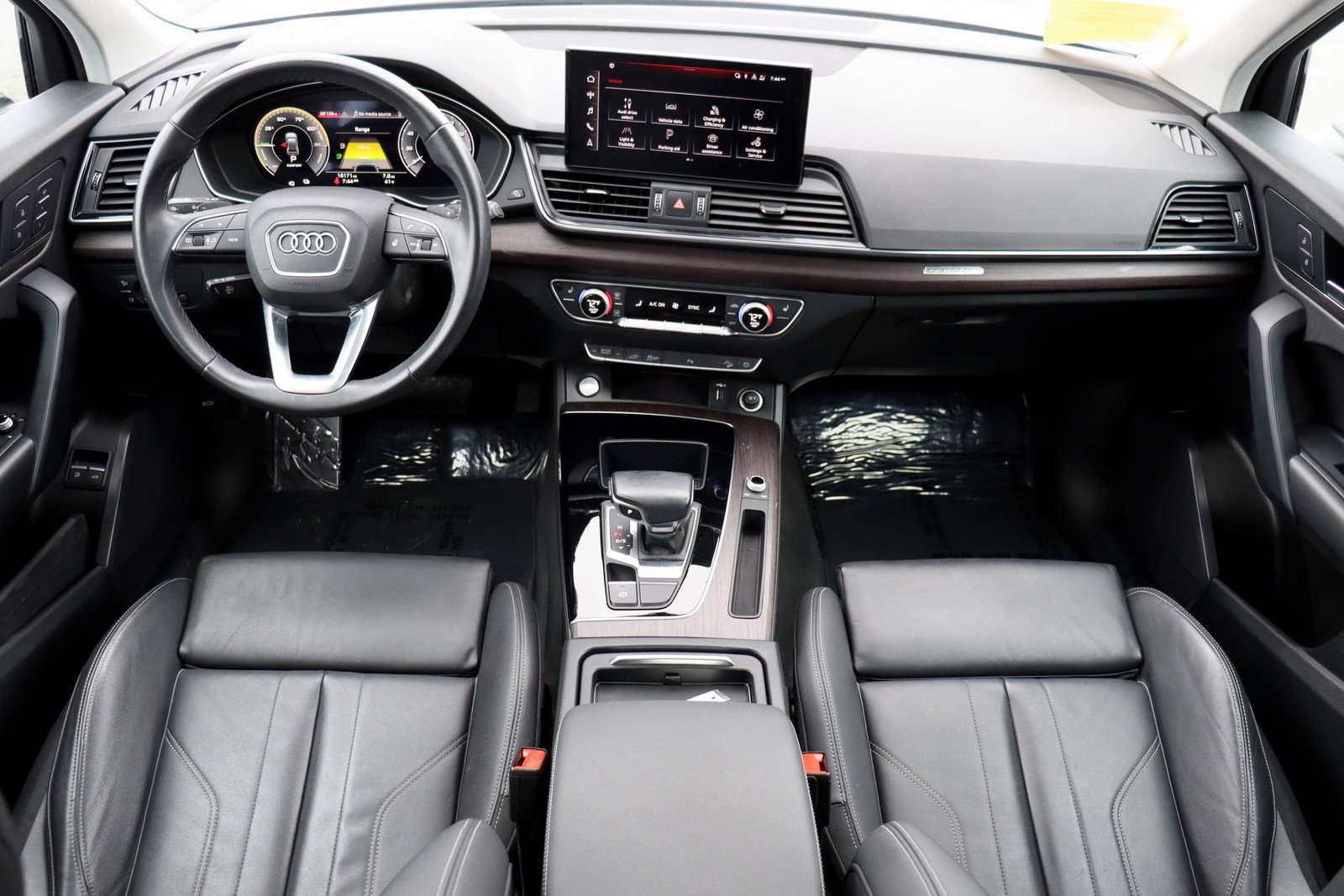 Used 2022 Audi Q5 e Premium w/ Convenience Package image 9