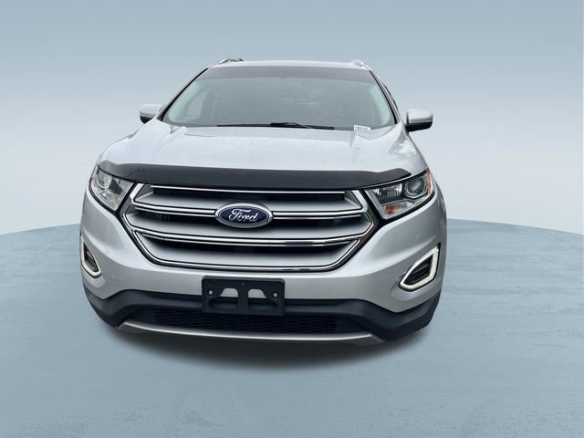 Used 2017 Ford Edge Titanium w/ Technology Package FWD image 10