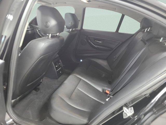 Used 2015 BMW 320i xDrive Sedan AWD/4WD image 18