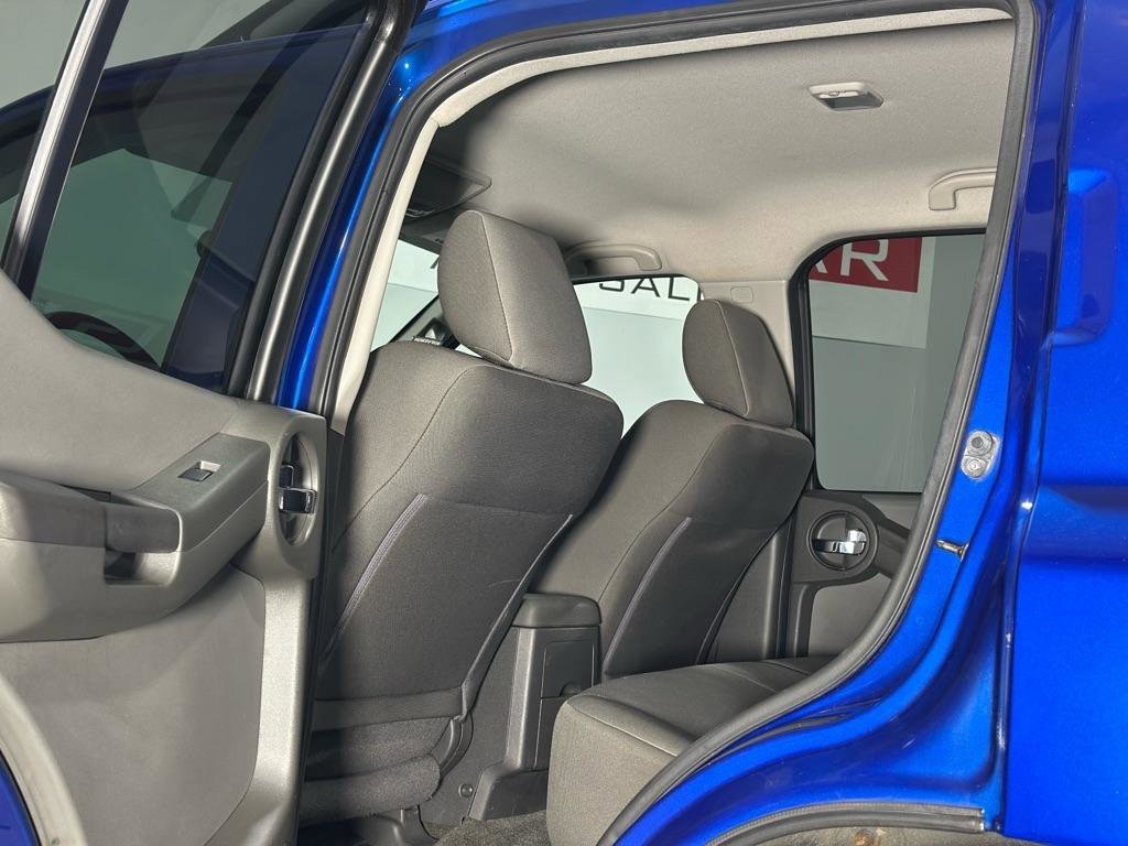 Used 2015 Nissan Xterra X image 11
