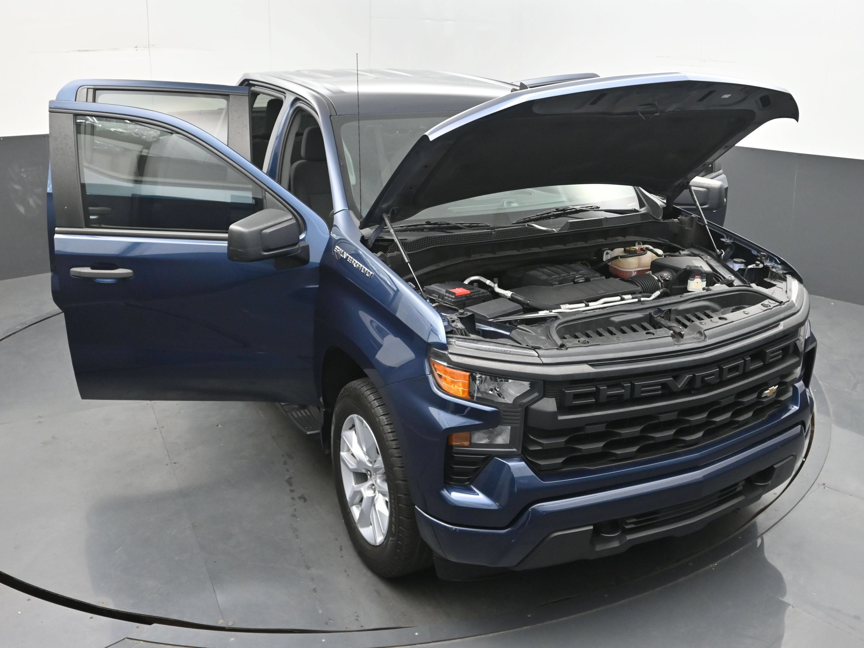 Used 2022 Chevrolet Silverado 1500 Custom RWD image 35