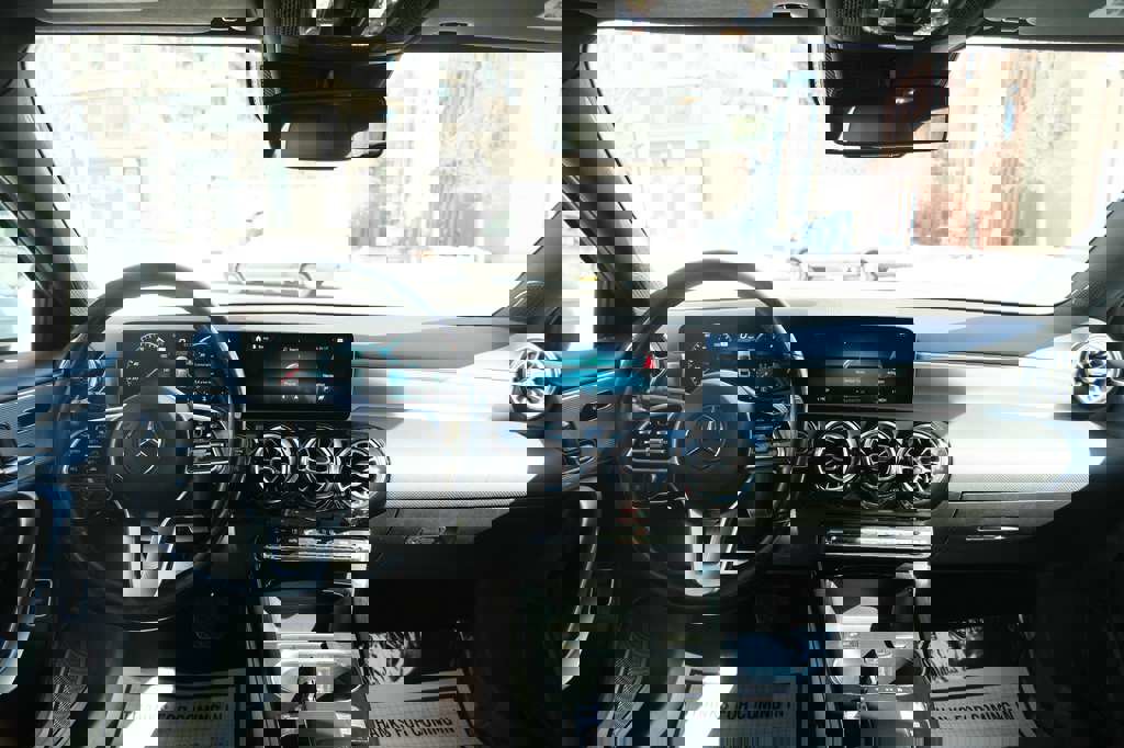 Used 2019 Mercedes-Benz A 220 4MATIC w/ Driver Assistance Package image 27