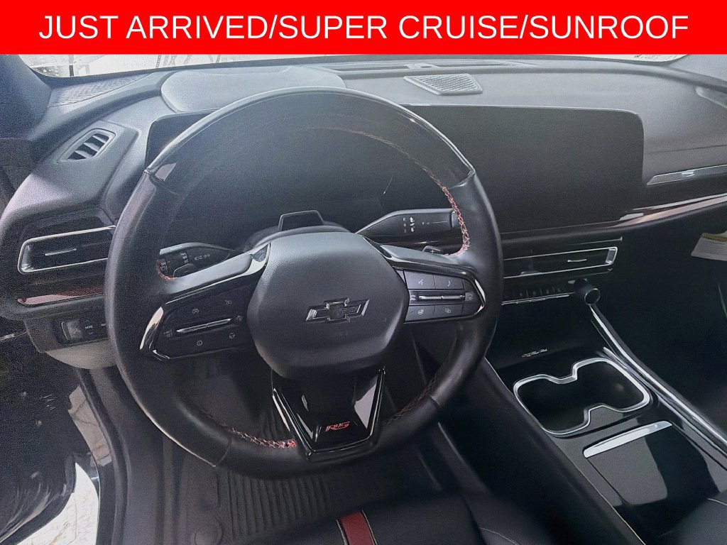 Used 2025 Chevrolet Traverse RS w/ LPO, Floor Liner Package AWD/4WD image 11