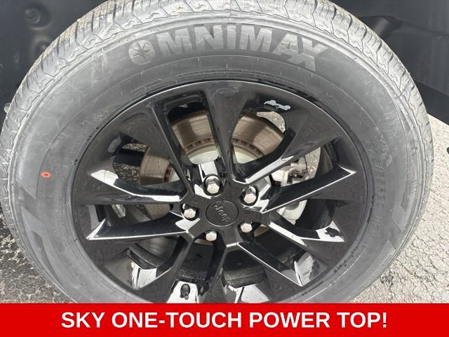 Used 2023 Jeep Wrangler Unlimited Sahara AWD/4WD image 27
