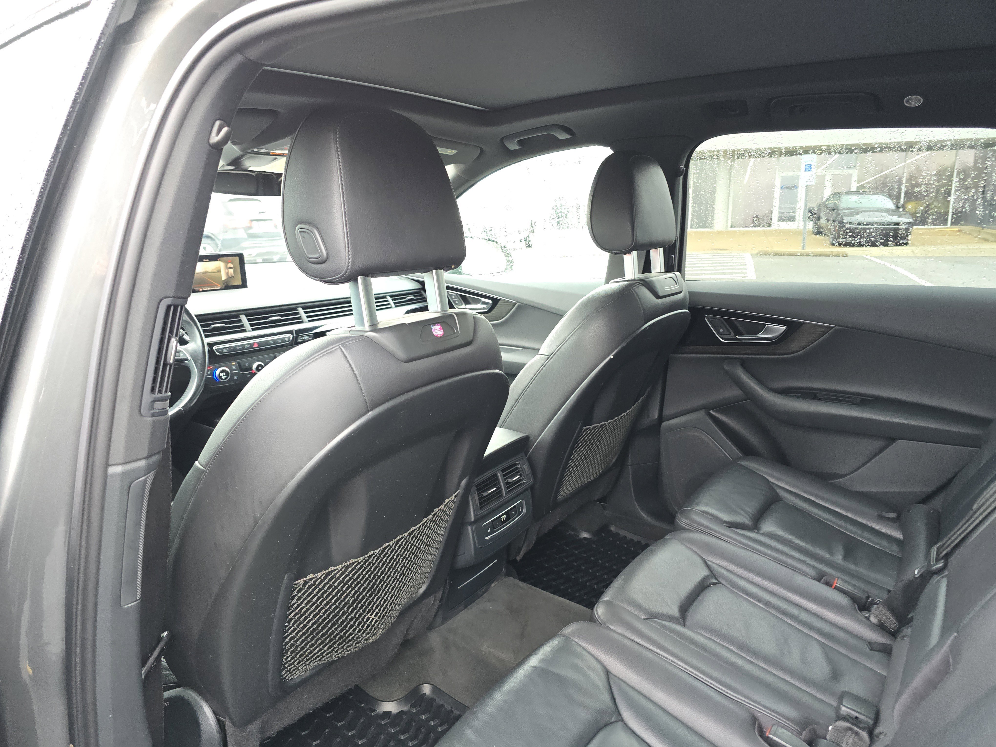 Used 2017 Audi Q7 3.0T Premium Plus w/ Premium Plus Package image 18