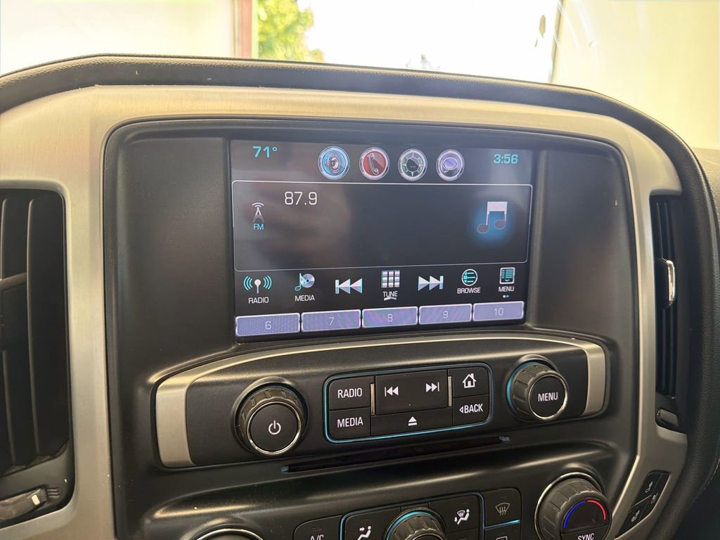 Used 2018 GMC Sierra 2500 SLT w/ Driver Alert Package AWD/4WD image 13