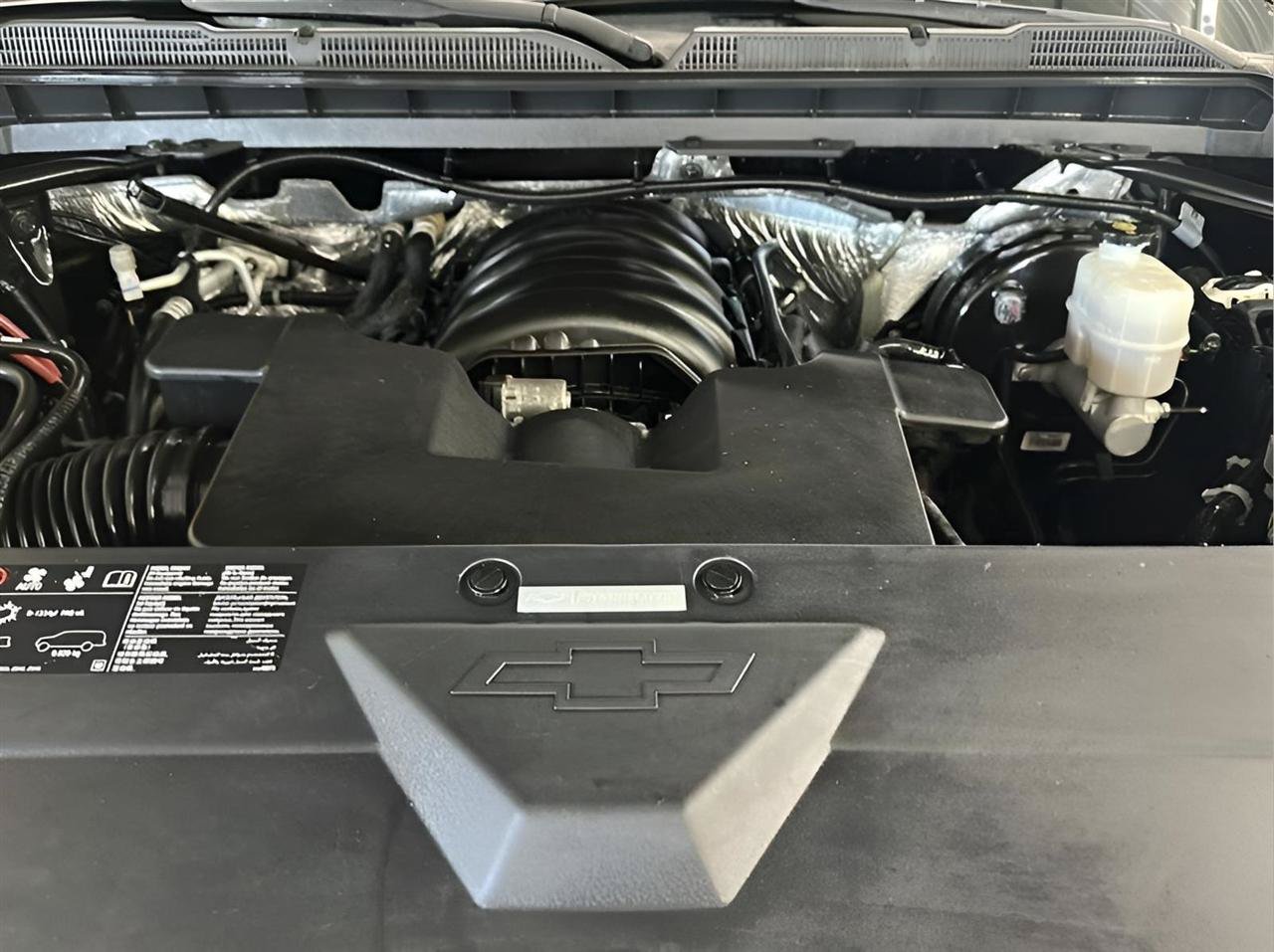 Used 2017 Chevrolet Silverado 1500 LT w/ Midnight Edition AWD/4WD image 23