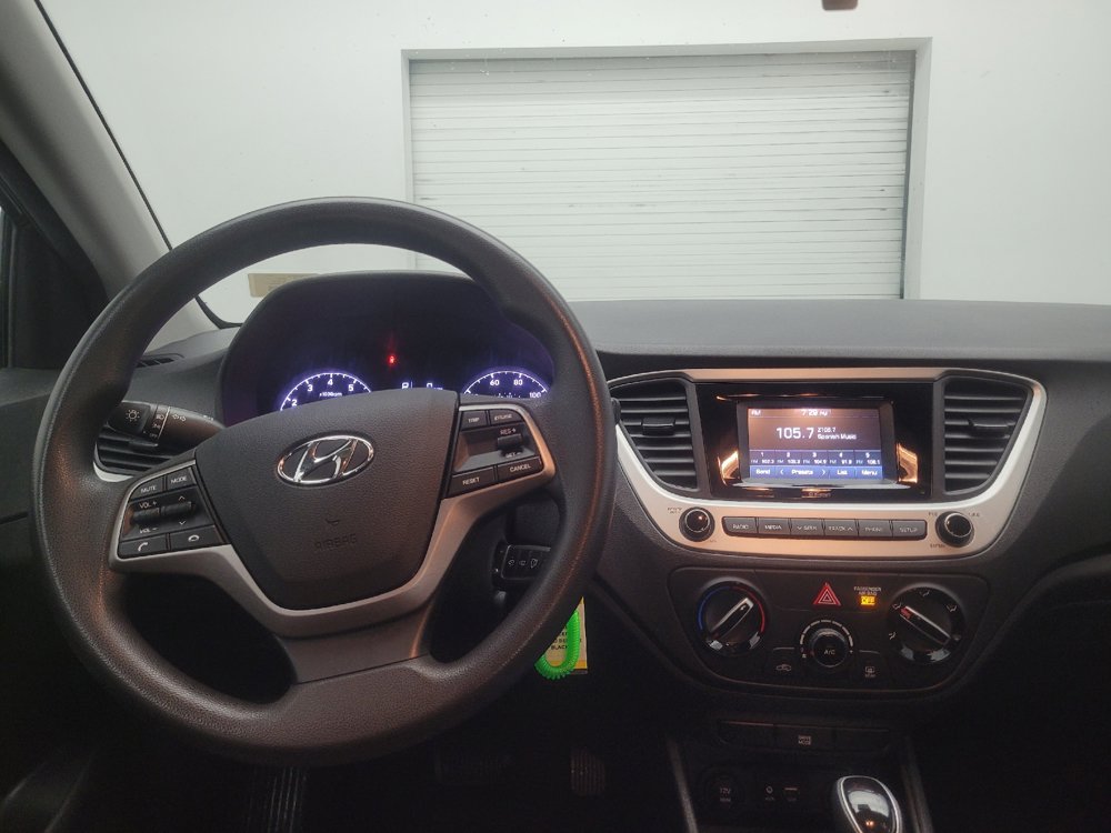 Used 2021 Hyundai Accent SE FWD image 22