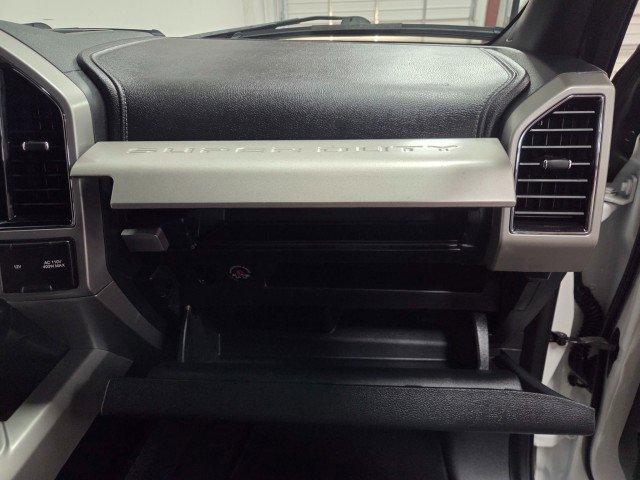 Used 2022 Ford F250 Lariat w/ Chrome Package image 38