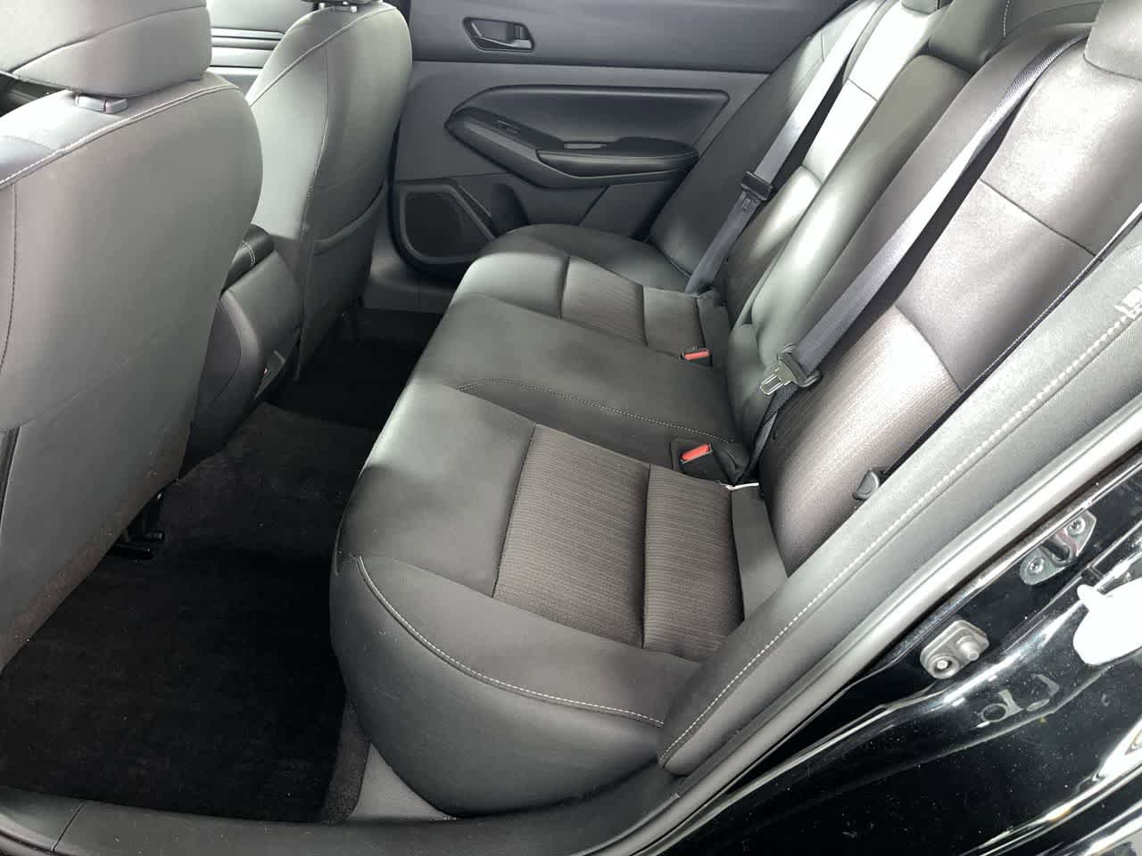 Used 2024 Nissan Altima 2.5 SV FWD image 26