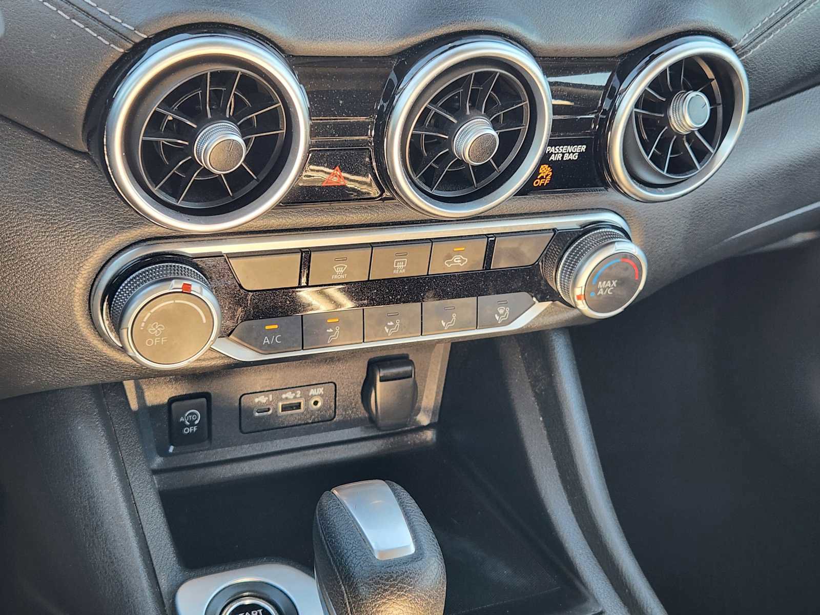 Used 2024 Nissan Sentra SV image 19