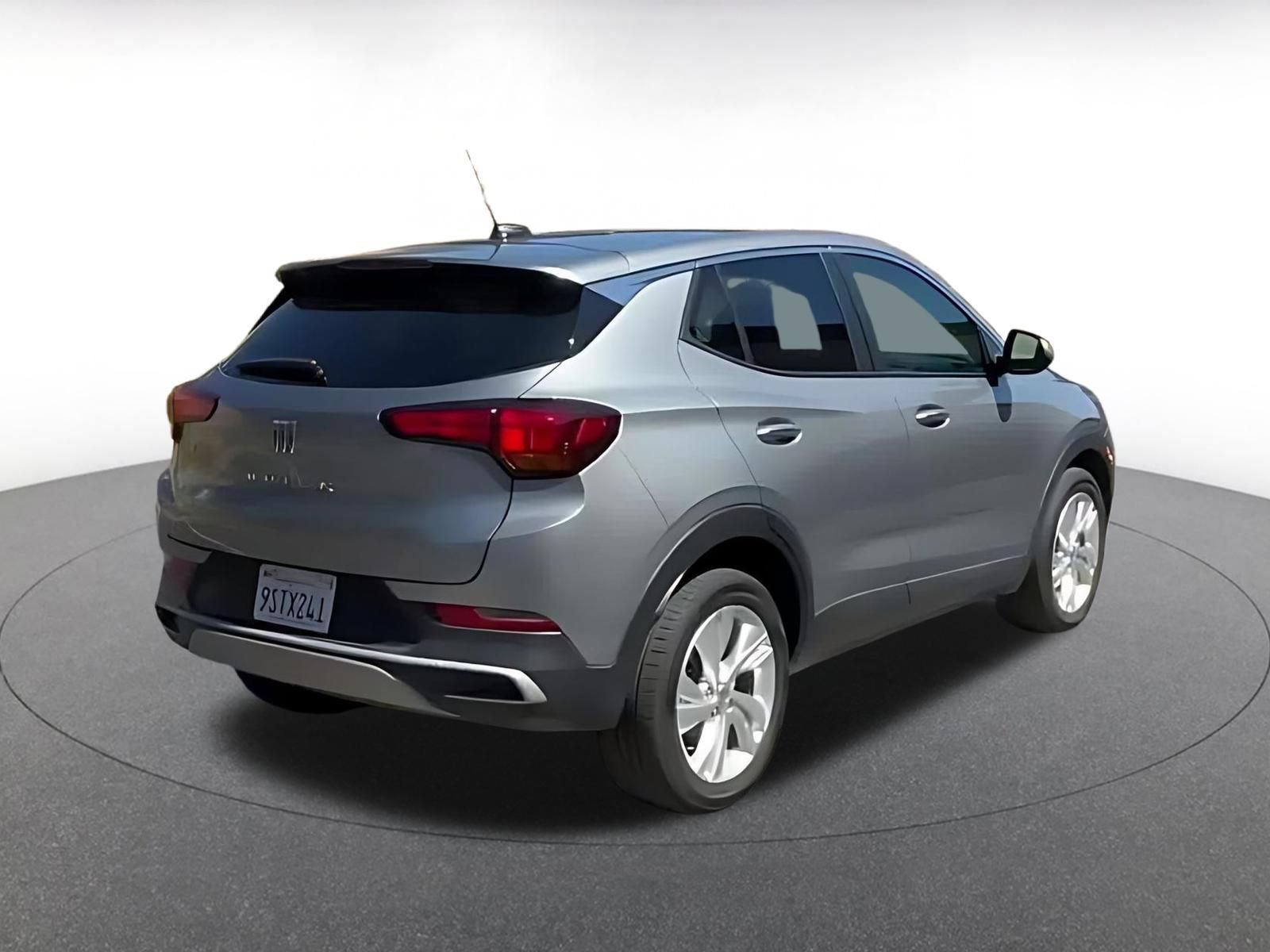 Used 2025 Buick Encore GX Preferred AWD/4WD image 15