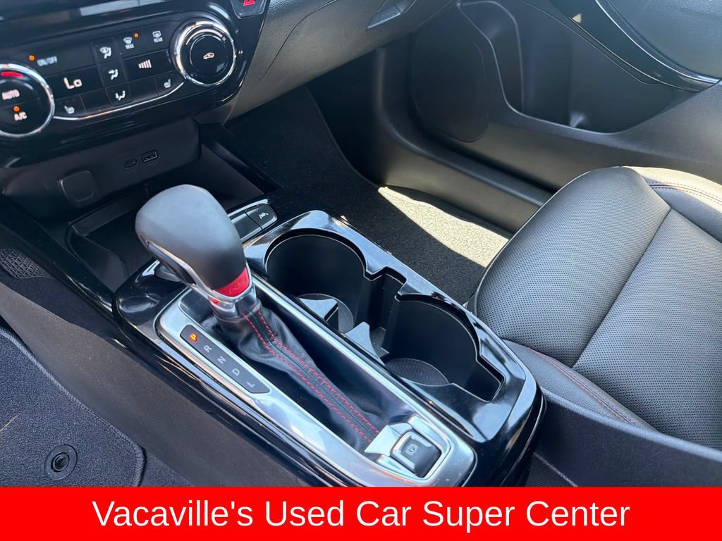 Used 2025 Chevrolet Trax RS w/ Sunroof Package FWD image 22