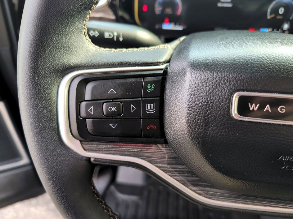 Used 2022 Jeep Wagoneer Series II w/ Flexible Seating Group image 19