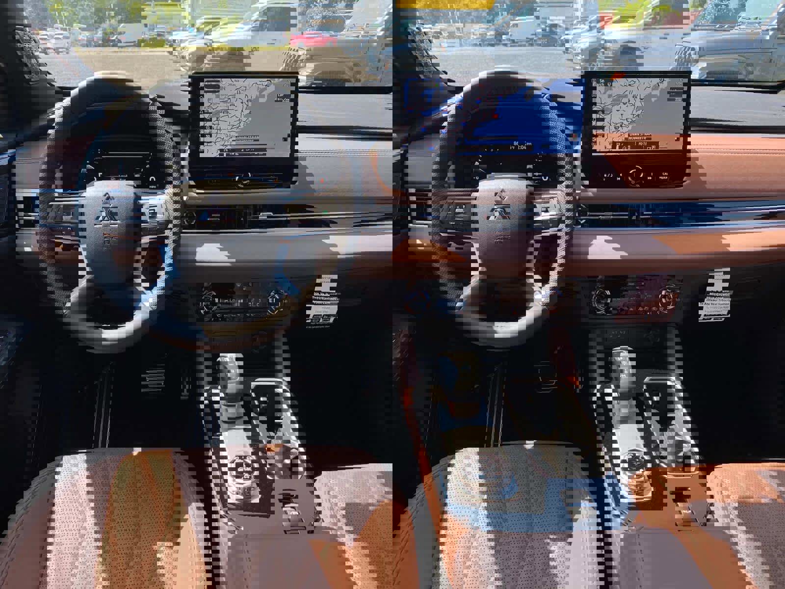 New 2025 Mitsubishi Outlander SEL image 9