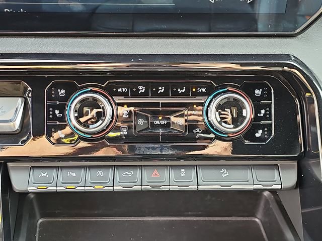 Used 2024 GMC Sierra 1500 AT4 w/ Technology Package image 23