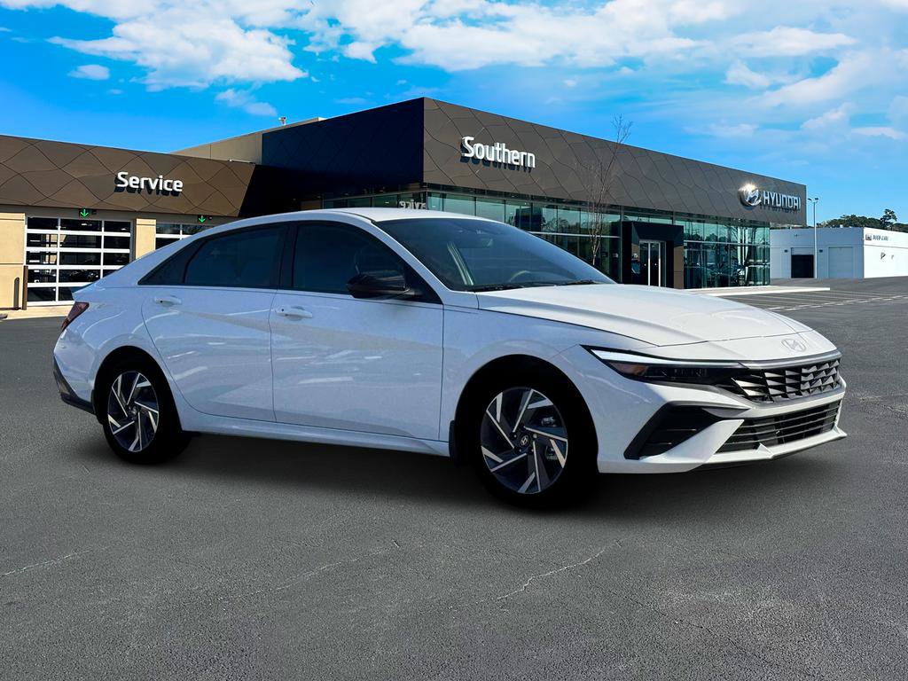 New 2025 Hyundai Elantra SEL image 11