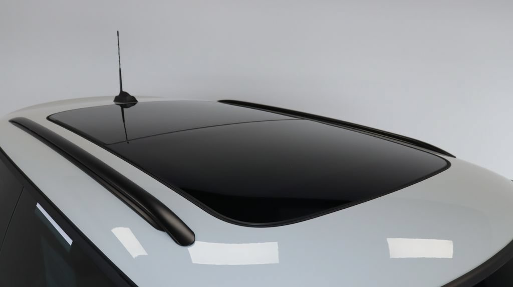 Used 2025 MINI Cooper S FWD image 17