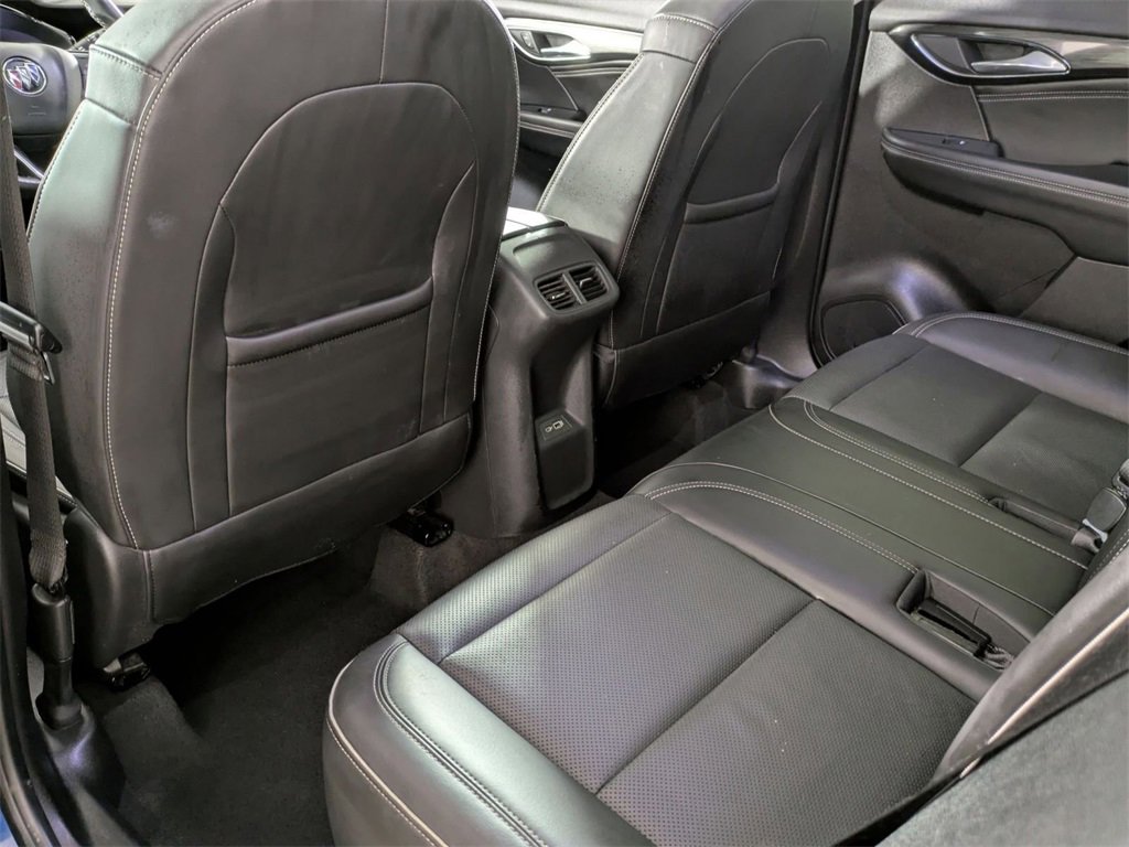 Used 2023 Buick Envision Essence image 27