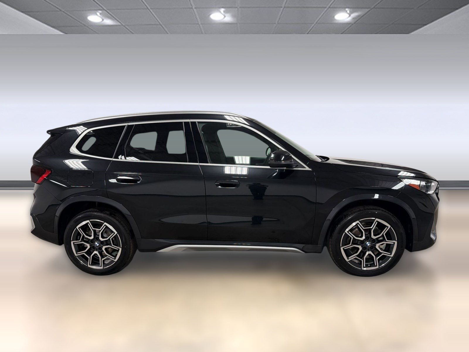 Used 2026 BMW X1 xDrive28i w/ Technology Package AWD/4WD image 7