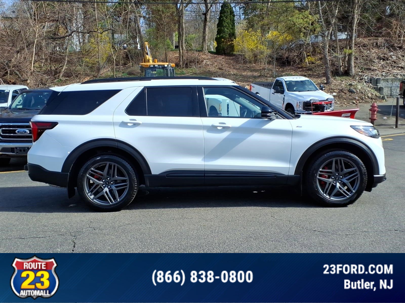 Certified 2025 Ford Explorer ST-Line w/ Premium Package AWD/4WD image 9