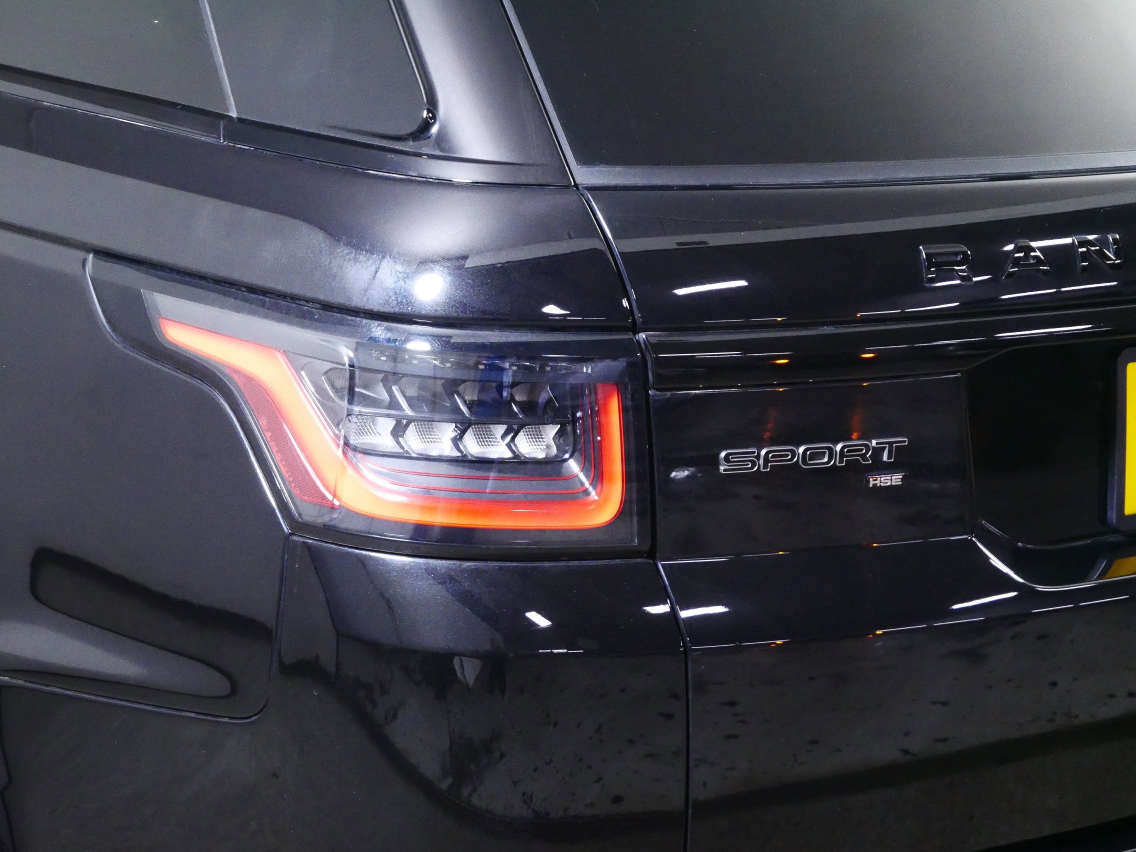 Used 2022 Land Rover Range Rover Sport HSE Silver Edition AWD/4WD image 18