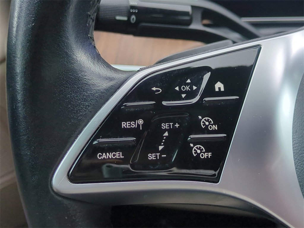 Used 2022 Mercedes-Benz C 300 Sedan image 26