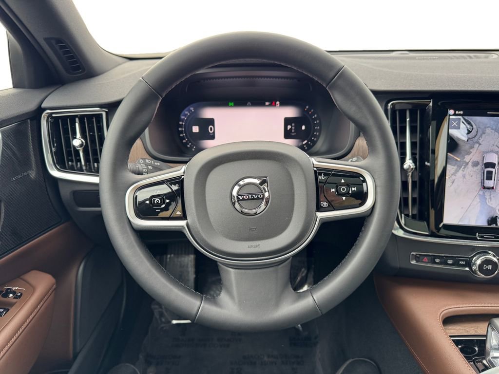Certified 2025 Volvo V90 B6 Cross Country Plus image 13