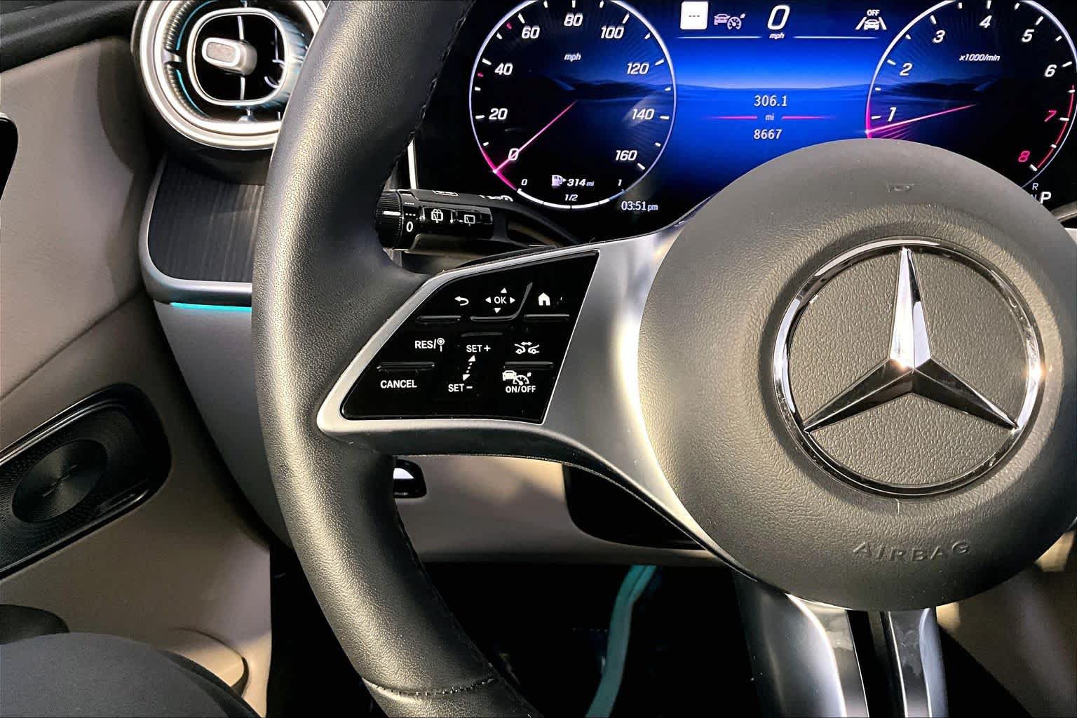 Used 2026 Mercedes-Benz GLC 300 4MATIC image 24