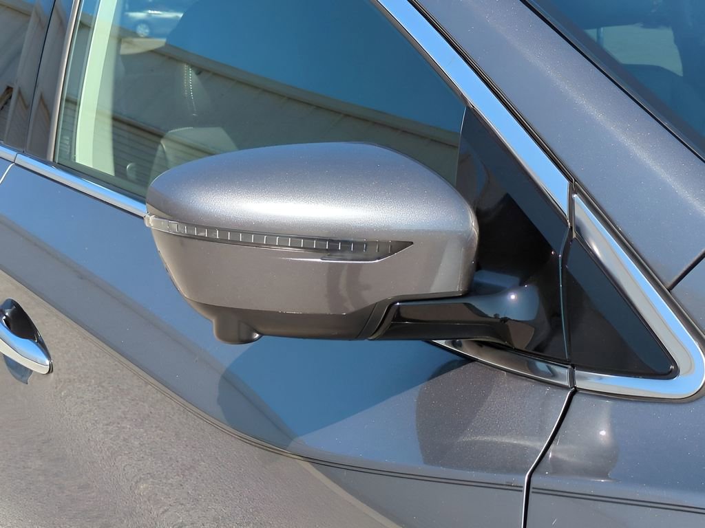 Certified 2023 Nissan Murano Platinum w/ Cargo Package image 12