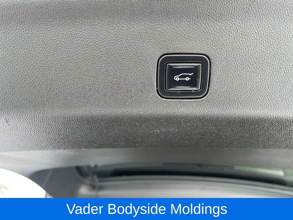 Used 2023 GMC Yukon XL Denali Ultimate image 38