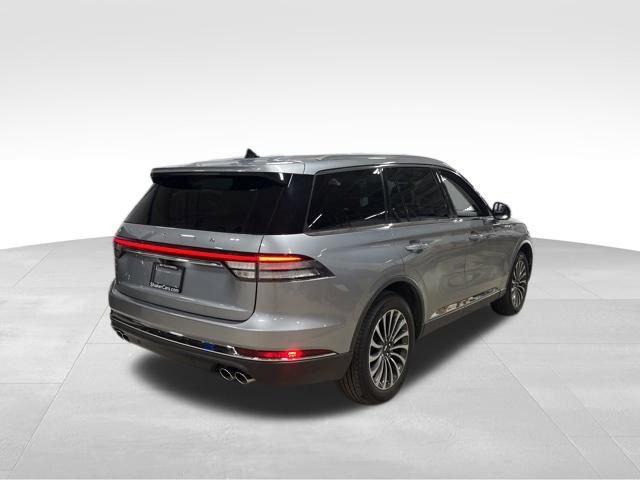 Used 2023 Lincoln Aviator Reserve w/ Elements Package Plus image 7