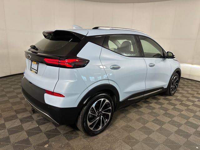 Used 2022 Chevrolet Bolt EUV Premier w/ Sun & Sound Package image 3