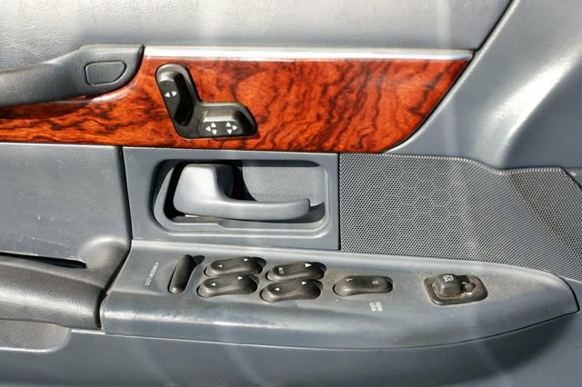 Used 2002 Mercury Grand Marquis LS image 33