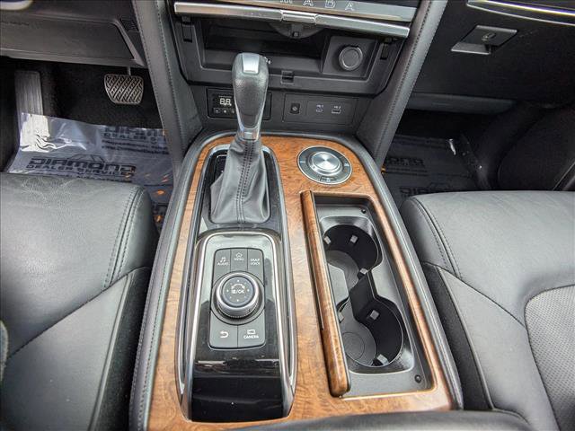 Used 2023 Nissan Armada SL w/ Captain's Chairs Package image 24