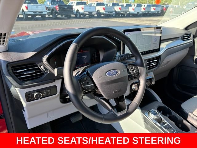 Used 2024 Ford Escape SE w/ Class II Trailer Tow Package FWD image 3