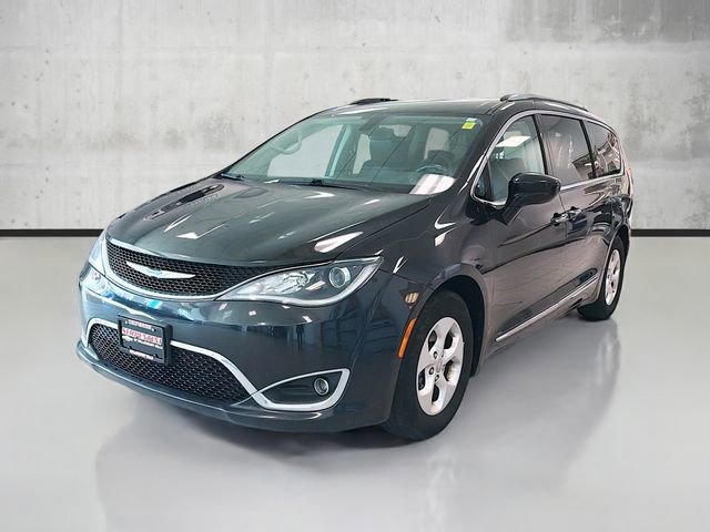 Used 2017 Chrysler Pacifica Touring-L Plus image 1