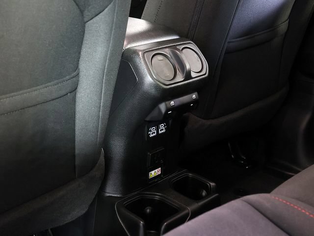 Used 2023 Jeep Gladiator Rubicon w/ Cold Weather Group AWD/4WD image 17