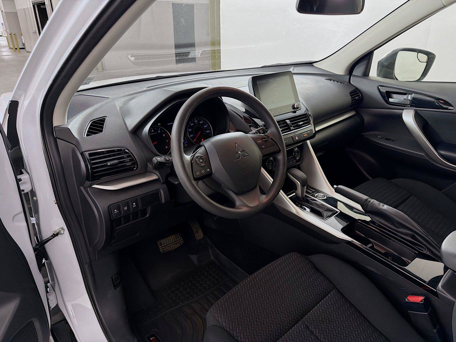 Used 2024 Mitsubishi Eclipse Cross Ralliart AWD/4WD image 16