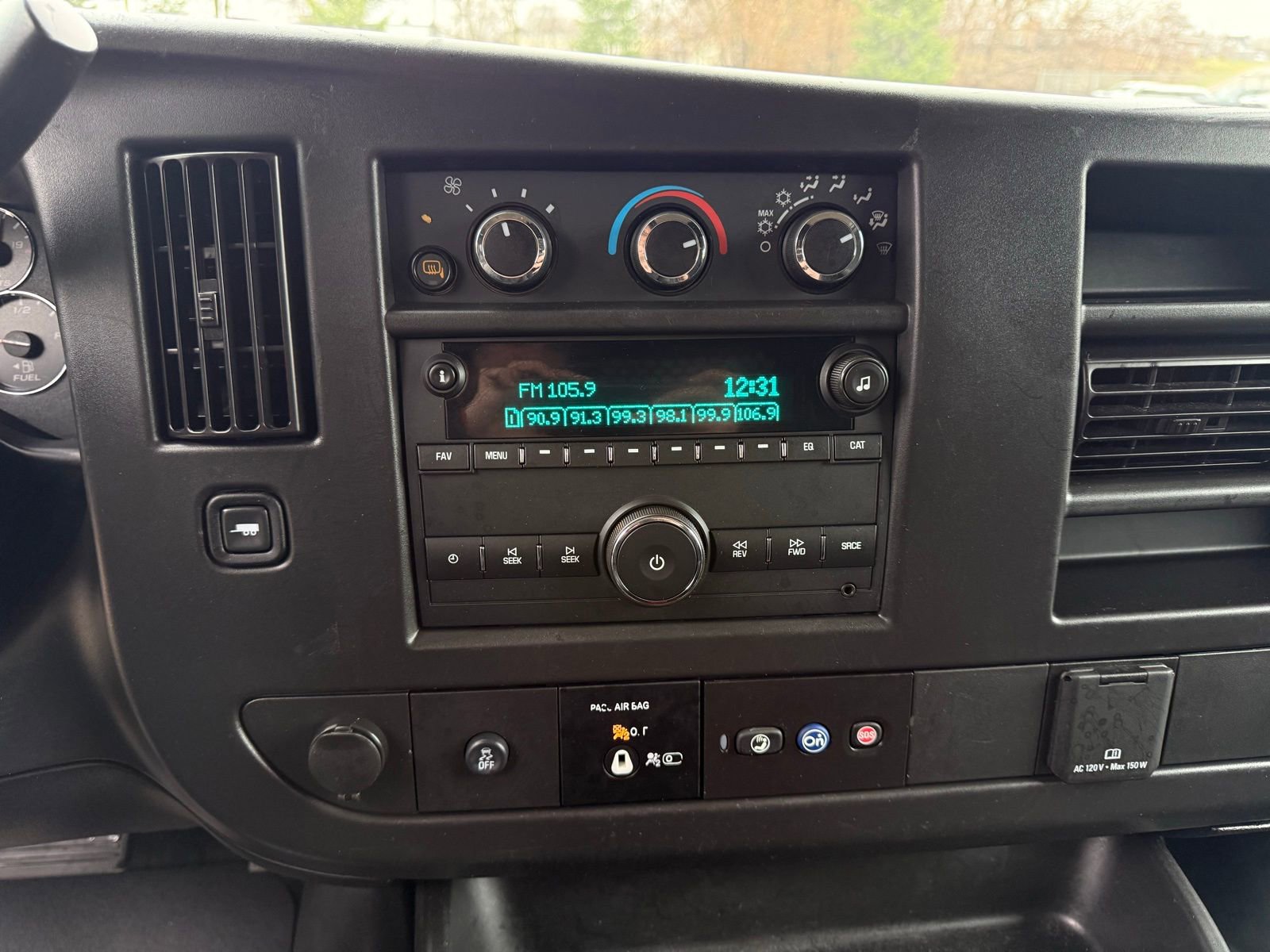 Used 2024 Chevrolet Express 2500 w/ Driver Convenience Package RWD image 14