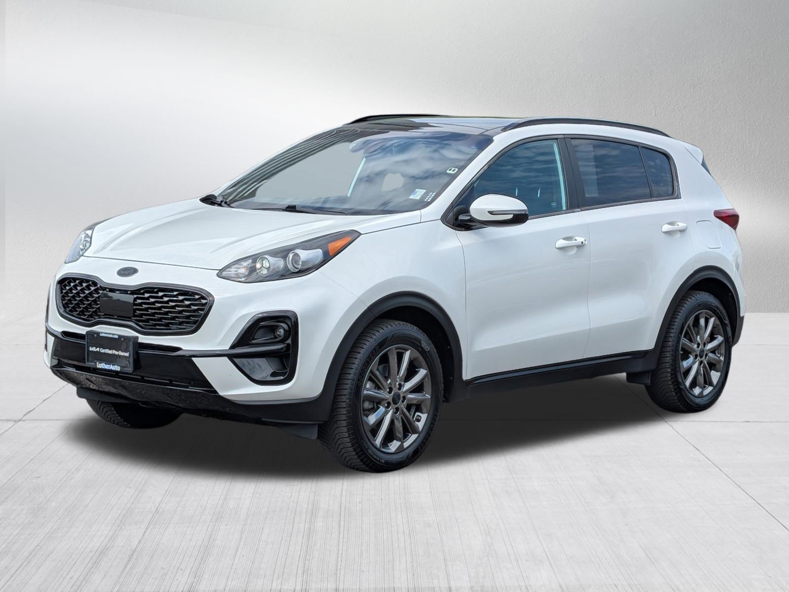 Certified 2022 Kia Sportage Nightfall Edition w/ Nighfall AWD Premium Package image 3