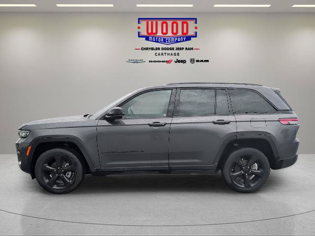 Used 2024 Jeep Grand Cherokee Altitude AWD/4WD image 6