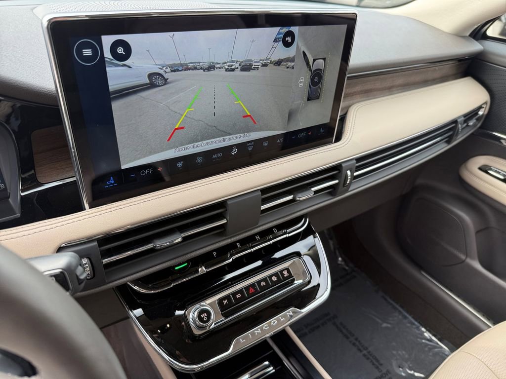 Used 2023 Lincoln Corsair Reserve w/ Equipment Group 201A image 19